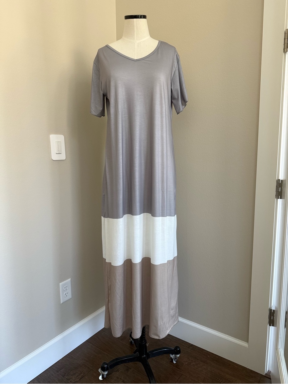 Colorblock V-Neck Maxi Dress - Gray, White & Taupe